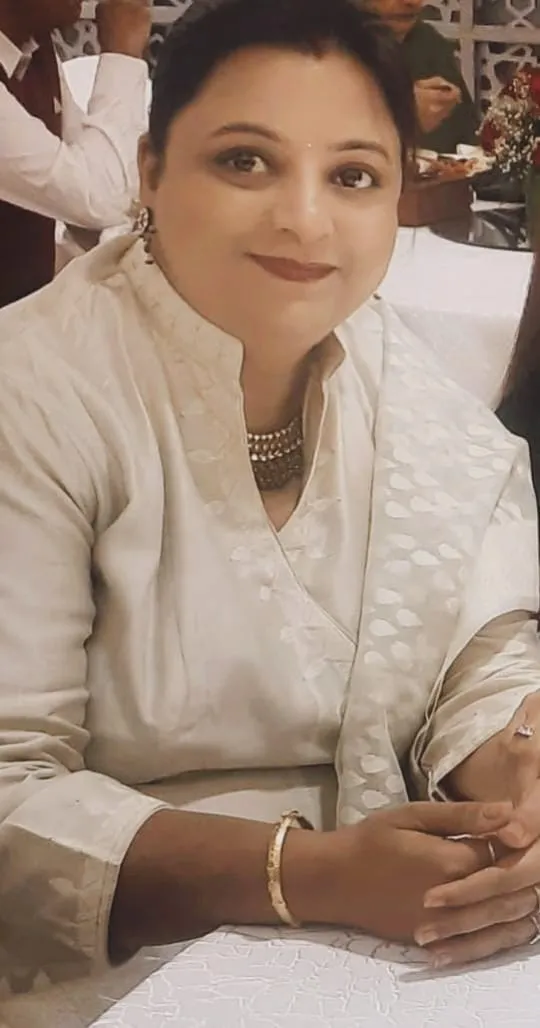 DR. REENA BHATIA